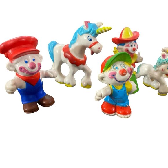 Vintage 1981 Mego Clown Around Figures Lot Unicorn Samurai Cowboy & More - Picture 2 of 3